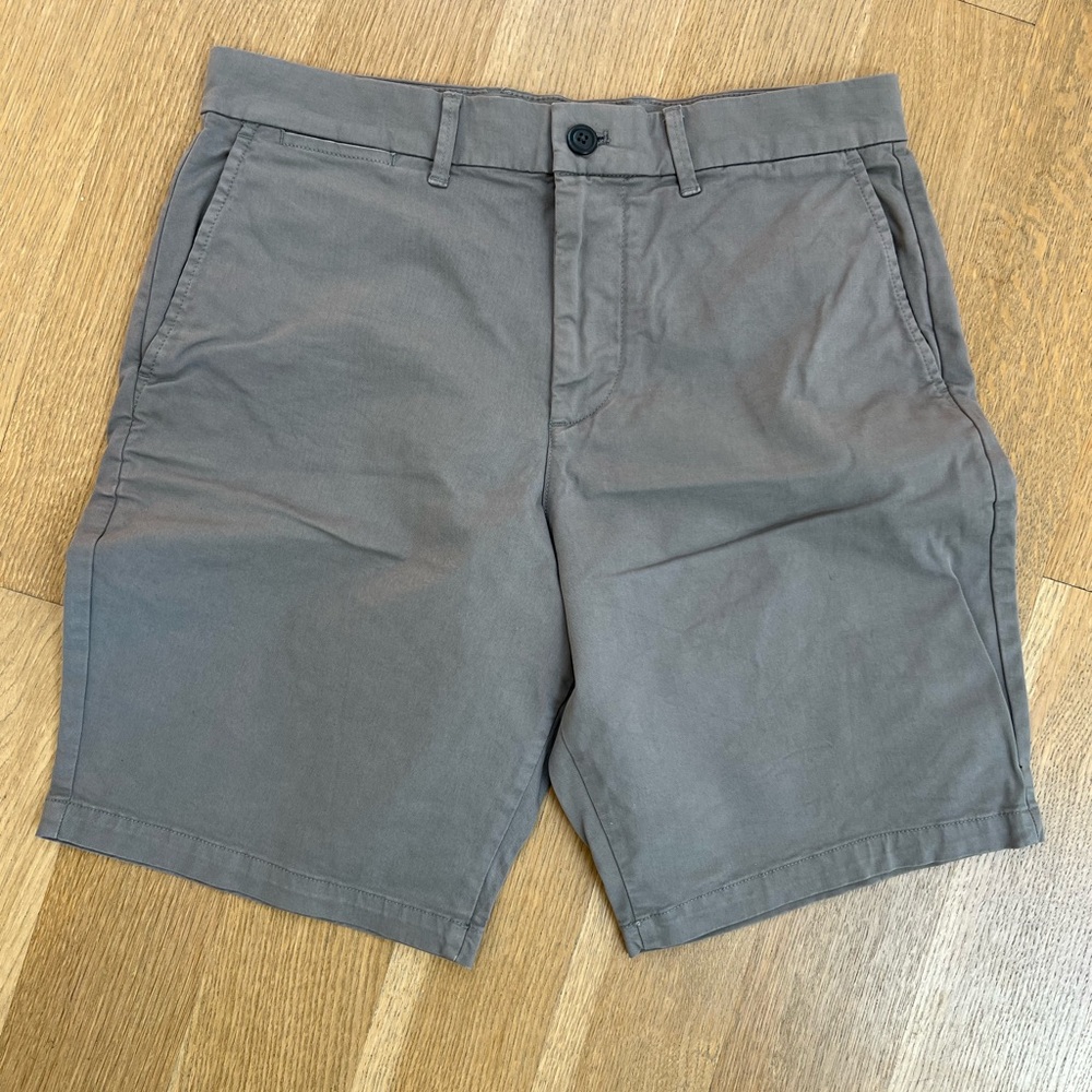 GAP Gray Flat Front Chino Shorts